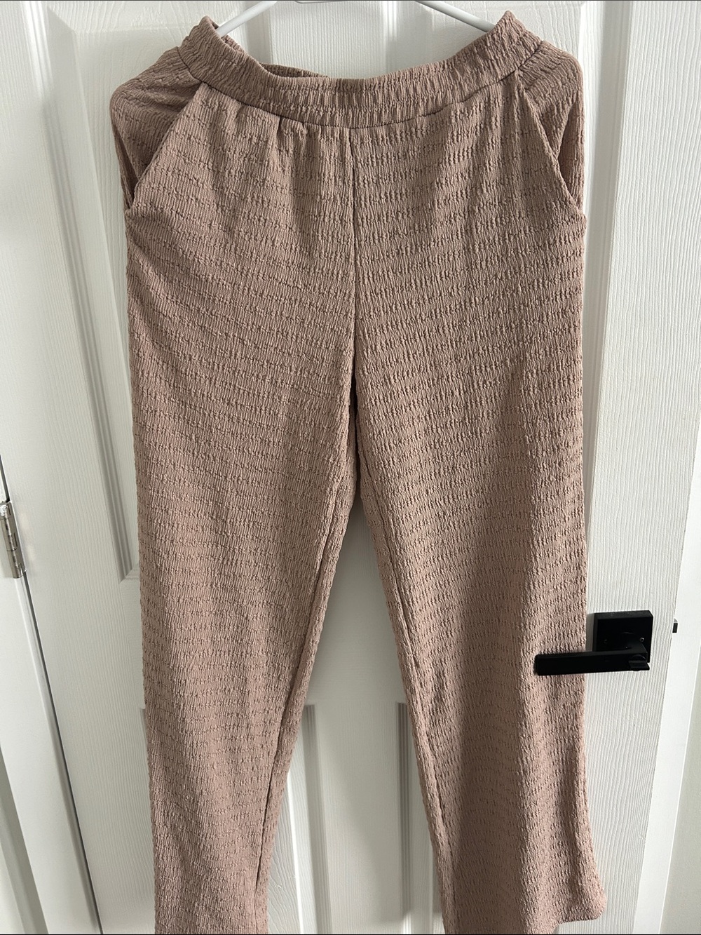 Women's Textured Elastic Waist Pants - Taupe